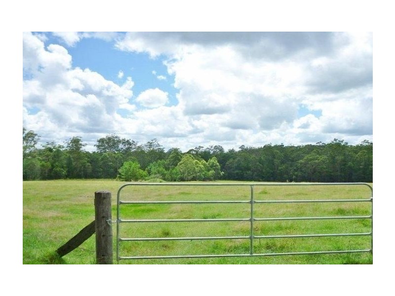 146 Windsor St, Woodford QLD 4514