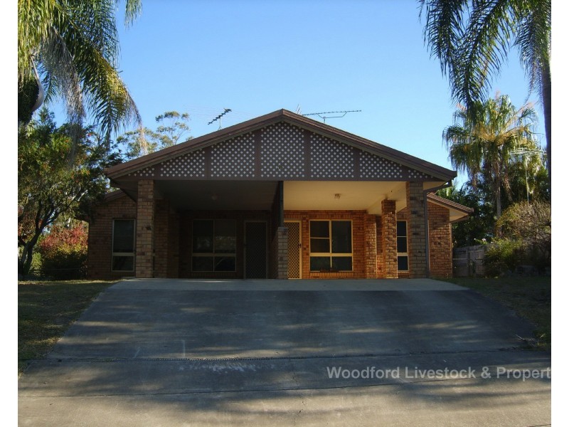 38 Peterson Rd, Woodford QLD 4514