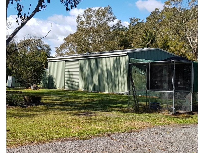 8 Hardwood Rd, Landsborough QLD 4550