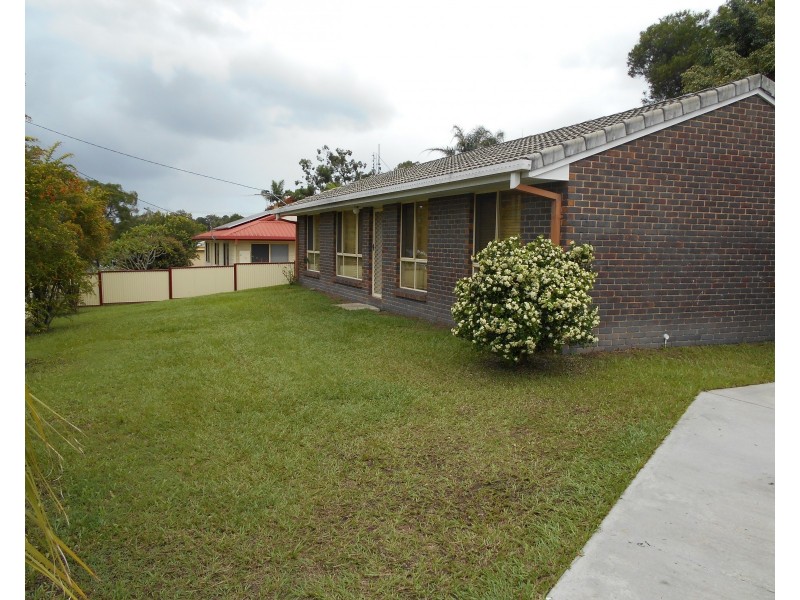 16 George St, Woodford QLD 4514