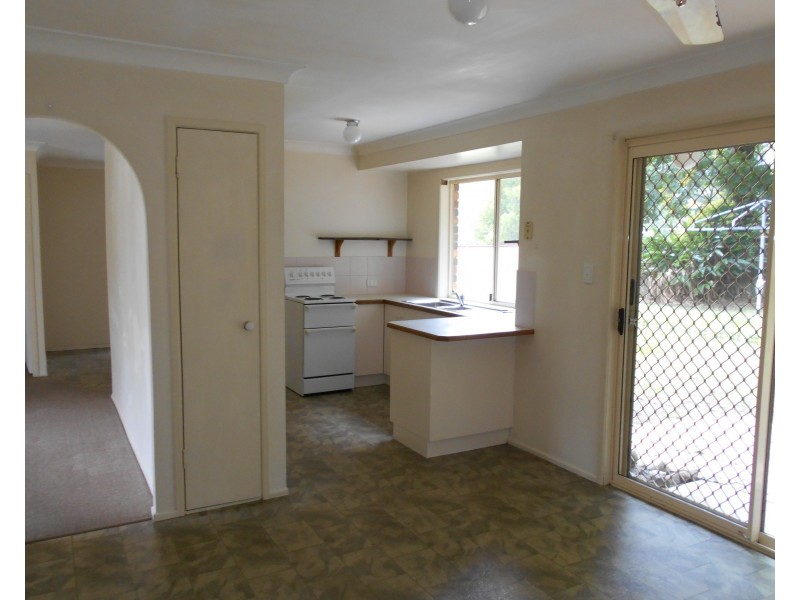 16 George St, Woodford QLD 4514