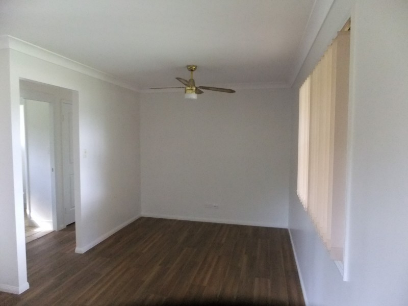 5 Old Cove Rd, Woodford QLD 4514