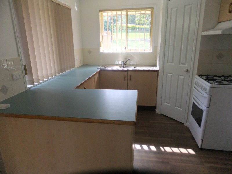 5 Old Cove Rd, Woodford QLD 4514