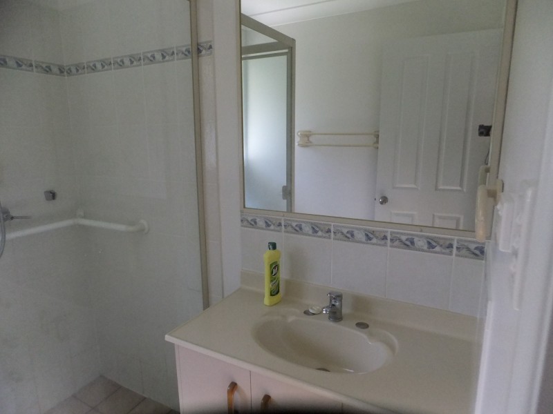 5 Old Cove Rd, Woodford QLD 4514