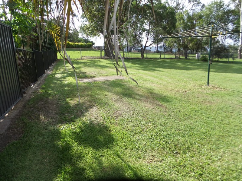 5 Old Cove Rd, Woodford QLD 4514