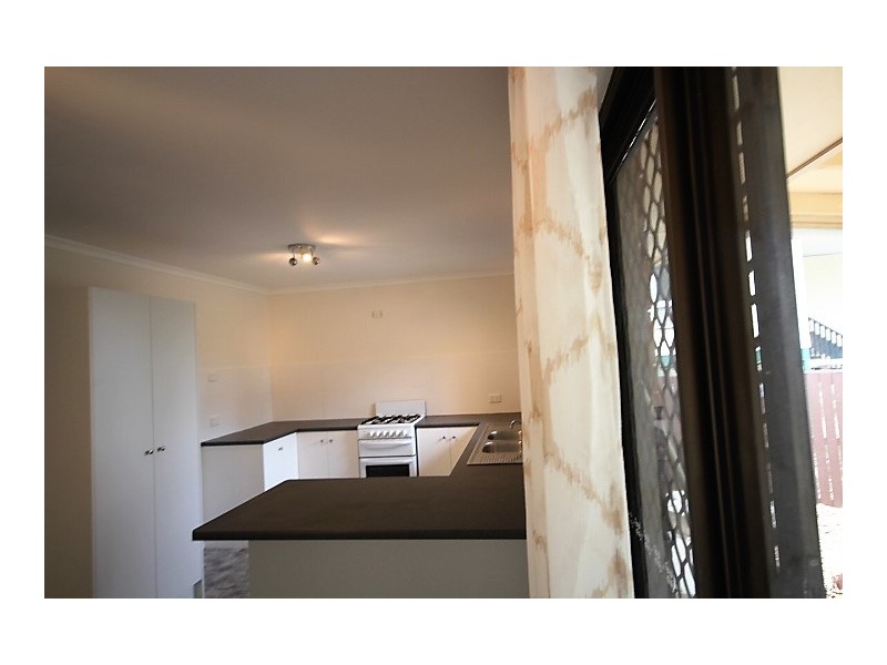 33 Pooles Rd, Villeneuve QLD 4514