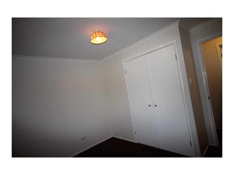 33 Pooles Rd, Villeneuve QLD 4514