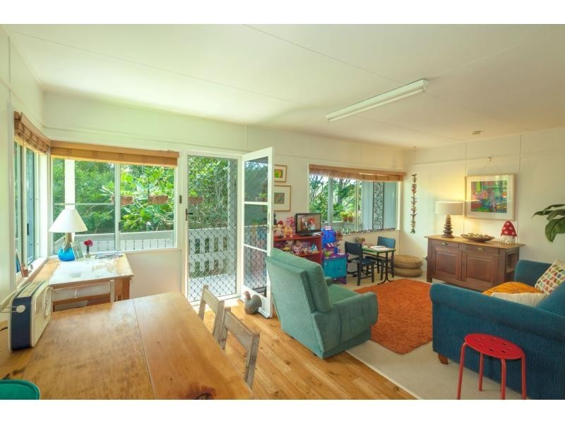 24 Henry Street, Cooran QLD 4569