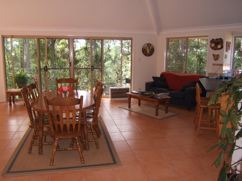 34 forest acres Drive, Lake McDonald, Cooroy QLD 4563