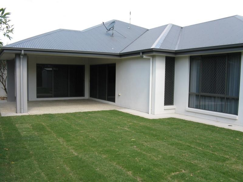 14 BURRELL Avenue, Eumundi QLD 4562