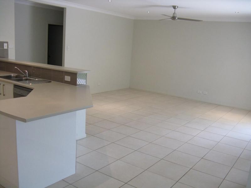 14 BURRELL Avenue, Eumundi QLD 4562