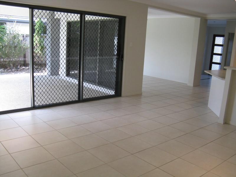 14 BURRELL Avenue, Eumundi QLD 4562