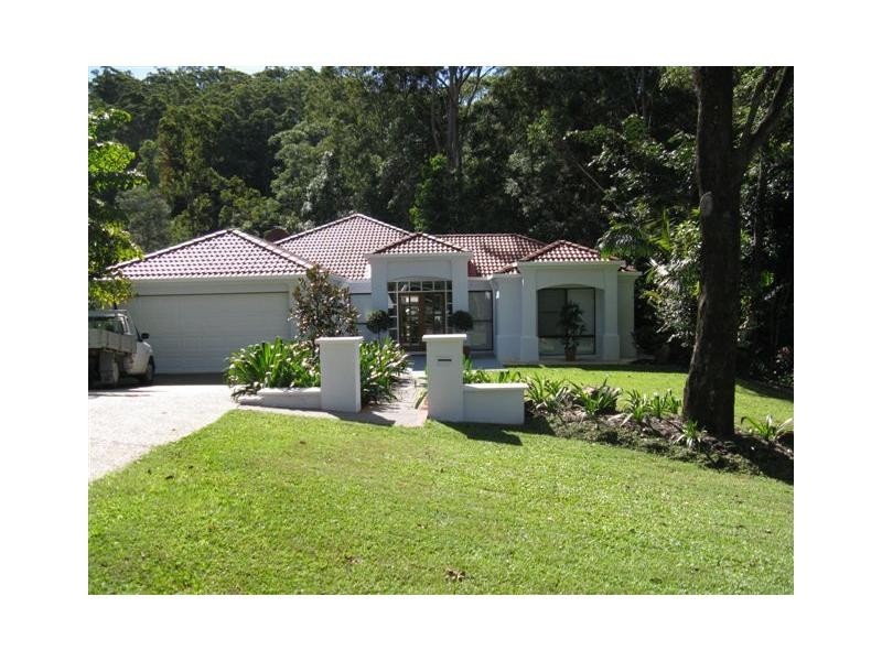 8 Noomar Drive, Doonan QLD 4562