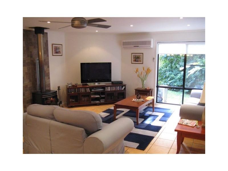 8 Noomar Drive, Doonan QLD 4562