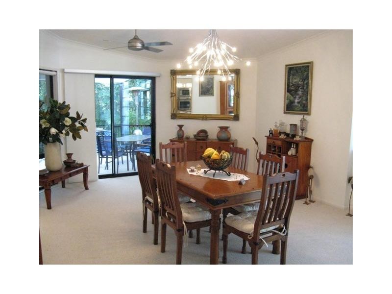 8 Noomar Drive, Doonan QLD 4562