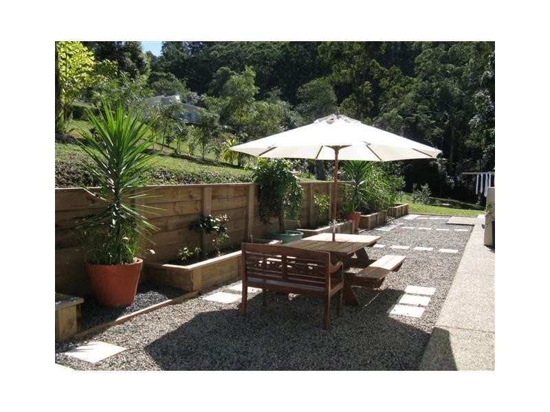 8 Noomar Drive, Doonan QLD 4562