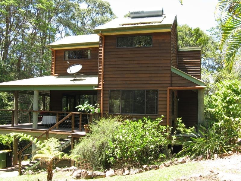 52 TALLGUM Avenue, Eumundi QLD 4562