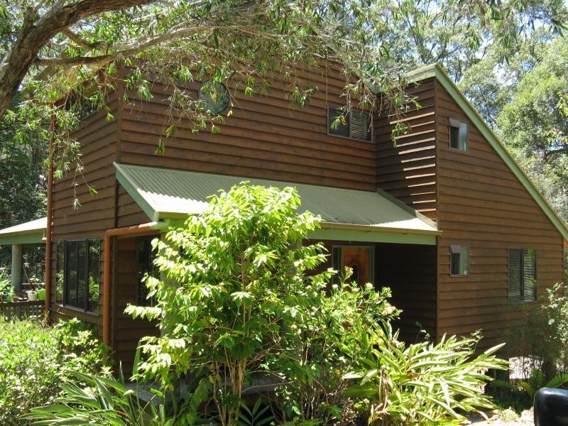52 TALLGUM Avenue, Eumundi QLD 4562