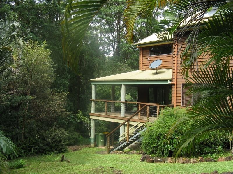 52 TALLGUM Avenue, Eumundi QLD 4562