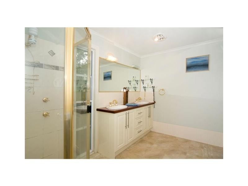 10 WILLIAM Road, Eumundi QLD 4562