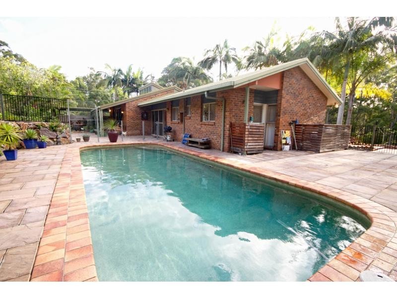 32 SUNRISE Road, Tinbeerwah QLD 4563
