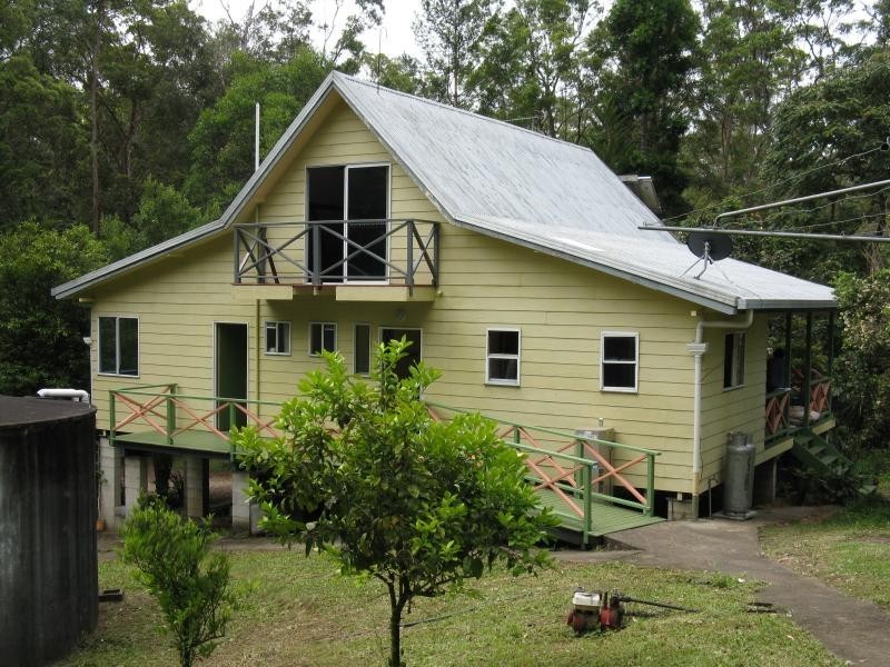 182 Hidden Valley Road, North Arm QLD 4561