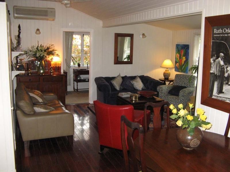 47 MEMORIAL Drive, Eumundi QLD 4562
