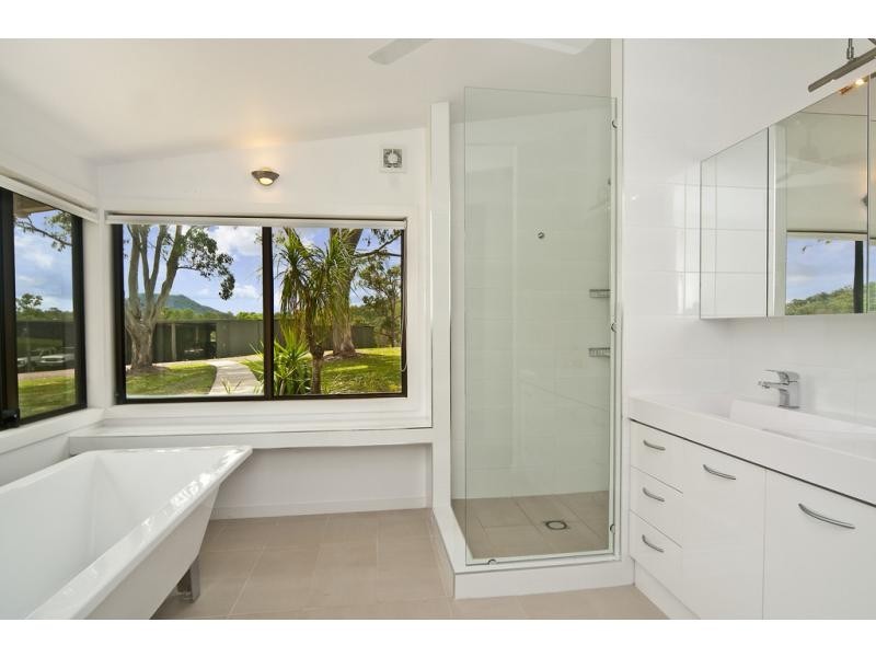 6 FLEETWOOD Road, Eumundi QLD 4562