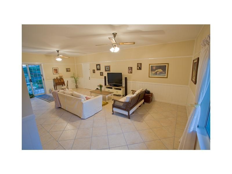 4 WILLIAM Road, Eumundi QLD 4562