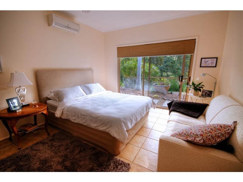 32 Sunrise Road, Tinbeerwah QLD 4563