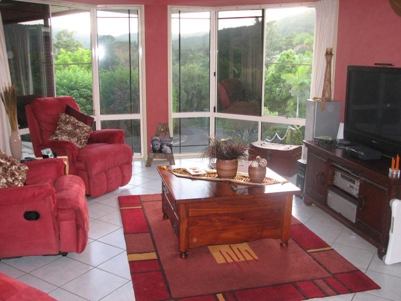 11 Headwaters Court, Yandina QLD 4561