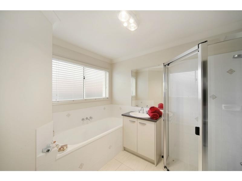 9 DIRUM Court, NOOSA BANKS, Tewantin QLD 4565