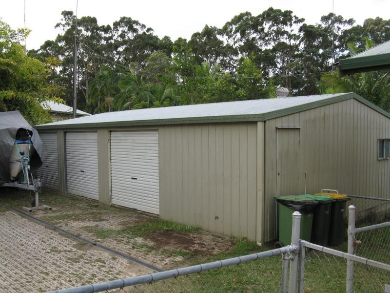 54 COOLOOLABIN Road, Yandina QLD 4561