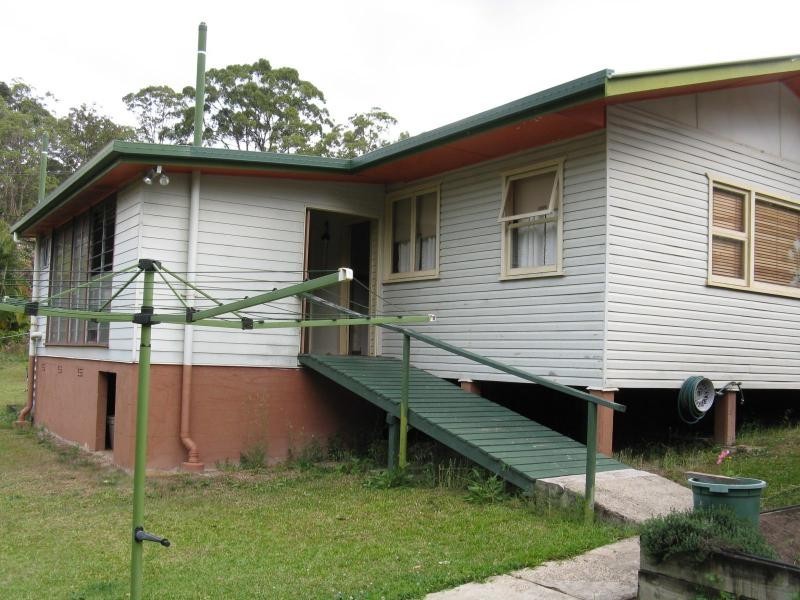 54 COOLOOLABIN Road, Yandina QLD 4561
