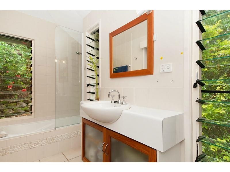 42a GEES Road, Eerwah Vale QLD 4562