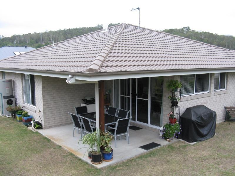 2/7 BURRELL Avenue, Eumundi QLD 4562