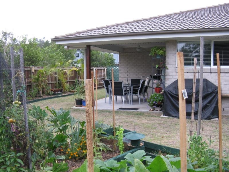 2/7 BURRELL Avenue, Eumundi QLD 4562