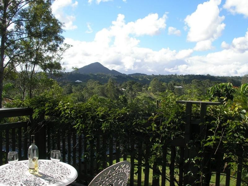 111 Memorial Drive, Eumundi QLD 4562