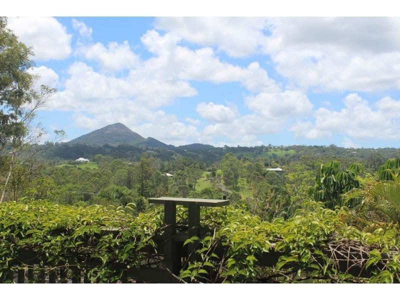 111 Memorial Drive, Eumundi QLD 4562