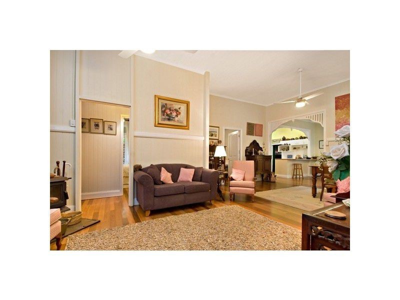 132 Memorial Drive, Eumundi QLD 4562