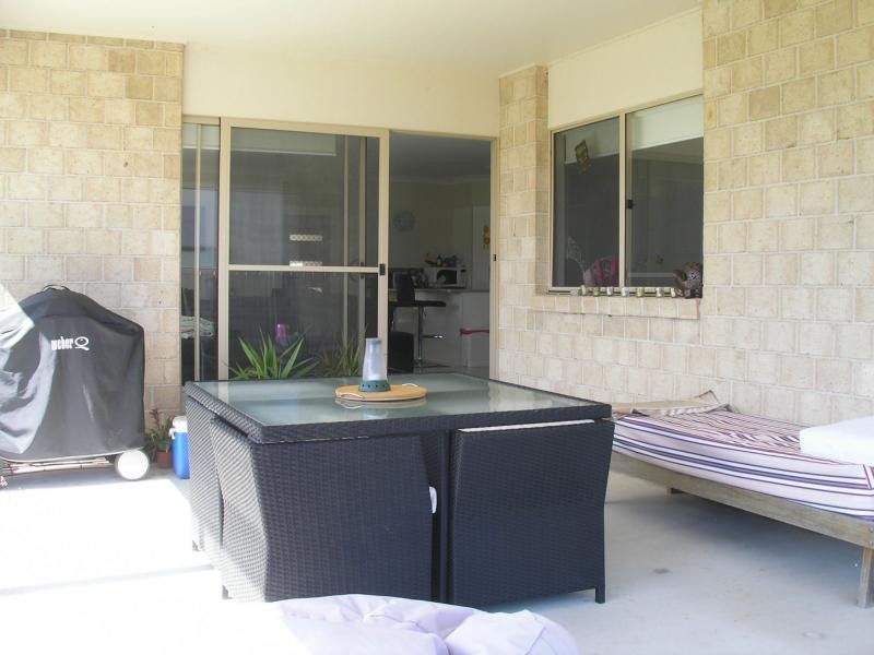 8 VIV HULL Avenue, Eumundi QLD 4562