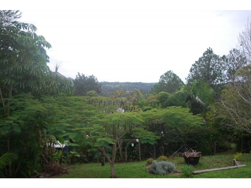 121D MEMORIAL Drive, Eumundi QLD 4562
