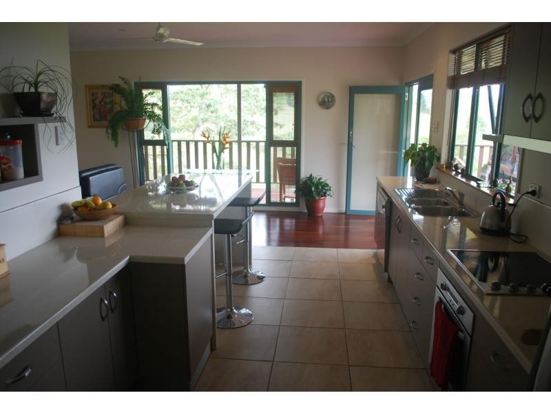 96 Evans Road, Black Mountain QLD 4563