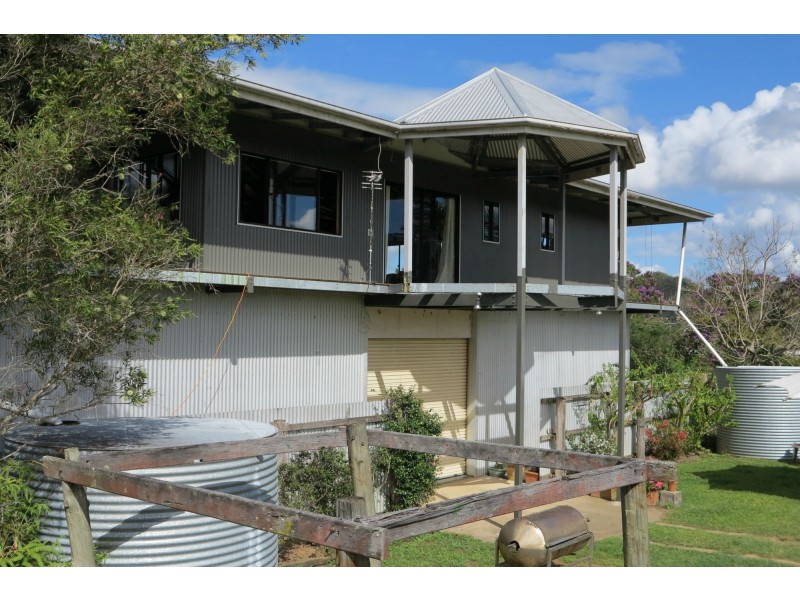310 Memorial Drive, Eumundi QLD 4562