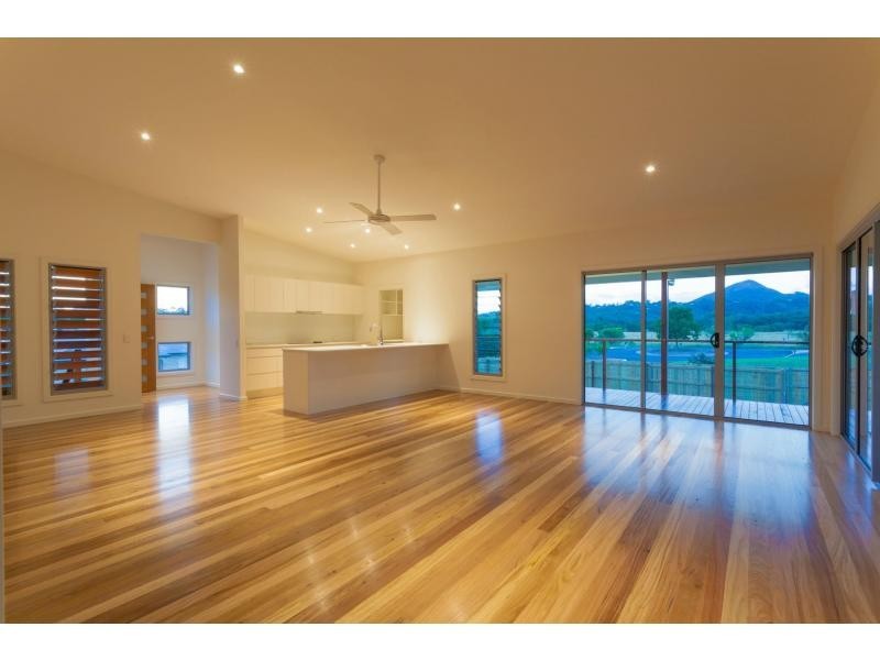 2 Booniah Court, Eumundi QLD 4562