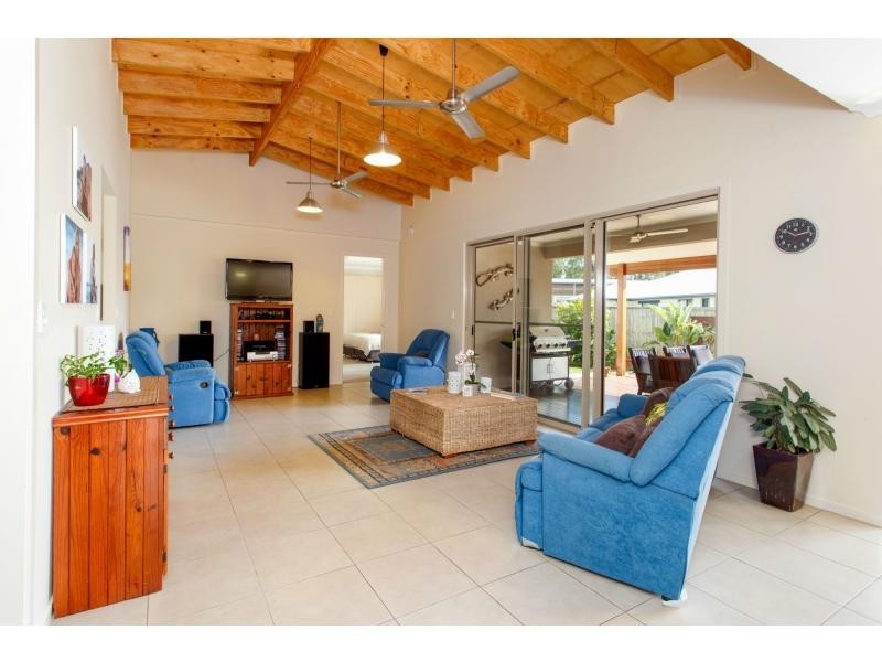 8 BURRELL Avenue, Eumundi QLD 4562