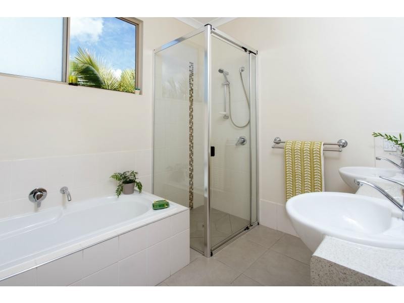 8 BURRELL Avenue, Eumundi QLD 4562