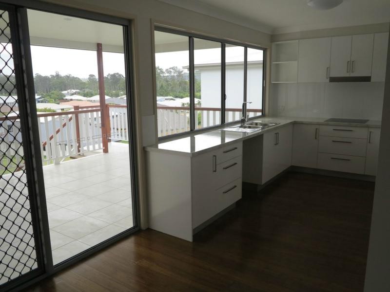 18 Viv Hull Avenue, Eumundi QLD 4562