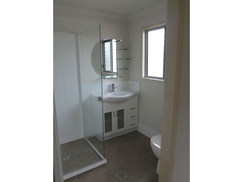 18 Viv Hull Avenue, Eumundi QLD 4562