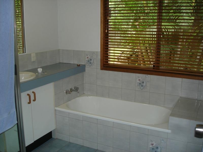 10 Elizabeth Street, Eumundi QLD 4562